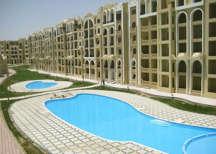 In Hurghada, Sahl Hasheesh, Ocean Breeze * Hurghada