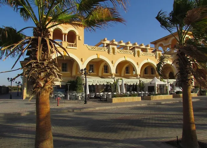 In Hurghada, Sahl Hasheesh, Ocean Breeze * Hurghada